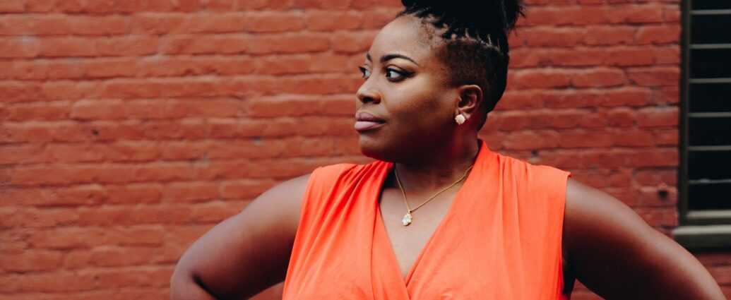 Sukienka plus size na lato