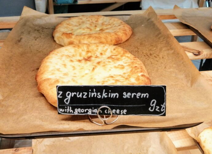 Gruzińskie chaczapuri z serem