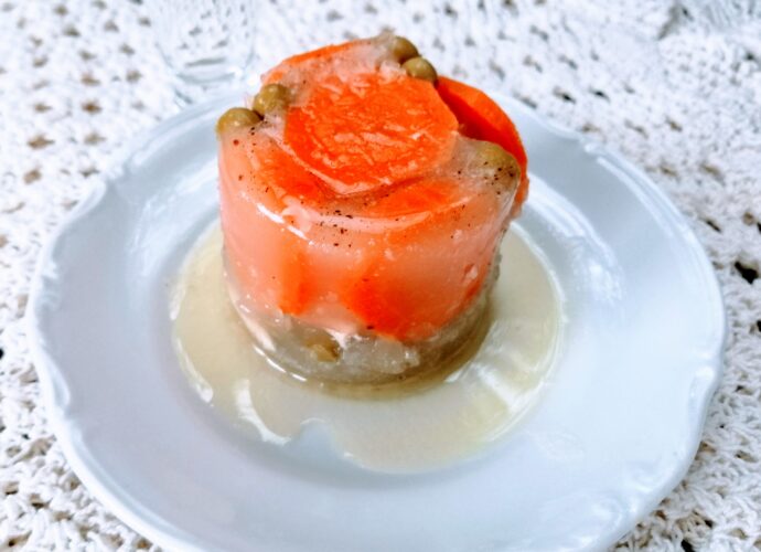 Galaretka z kurczaka, czyli kurczę w auszpiku