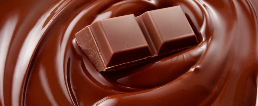 Polewa czekoladowa - jak zrobić polewę z czekolady i masła