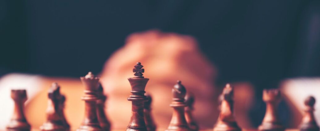 Testy widzenia przestrzennego - pionki na szachownicy