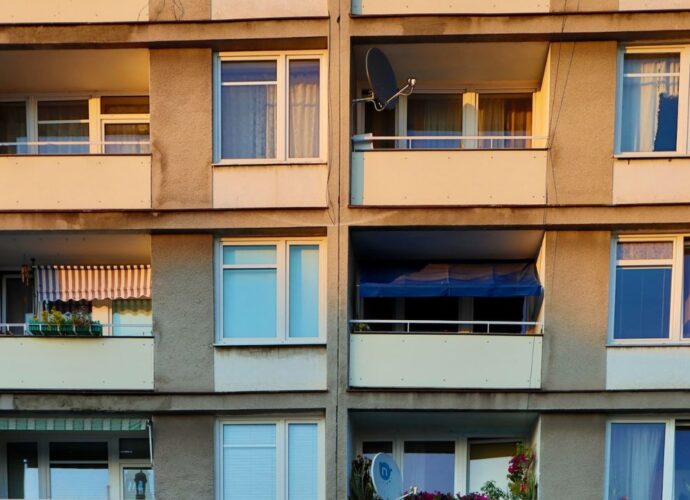 Ile mieszkań powstaje w Warszawie?