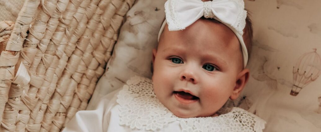 Jaką sukienkę do chrztu wybrać?