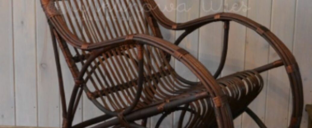 Wiklinowy fotel bujany