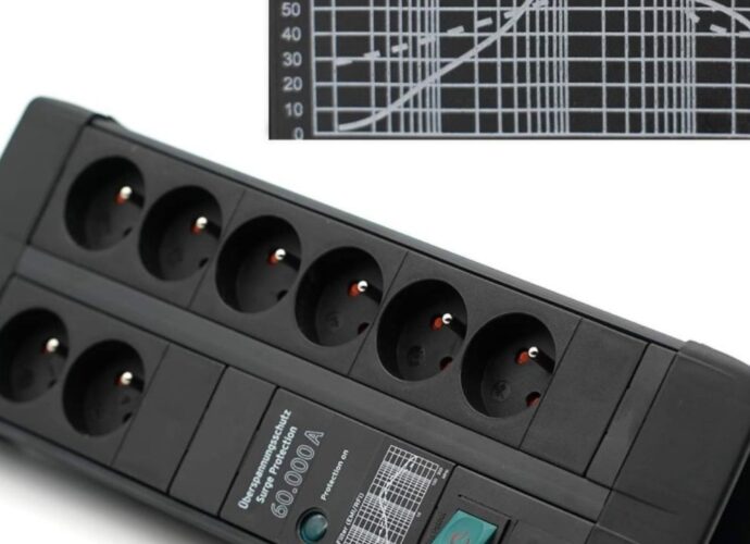 Gniazdo antyprzepięciowe