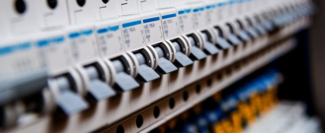 Styczniki elektryczne - jak działają i do czego służą