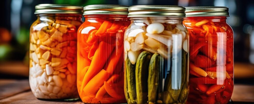 Przetwory warzywne w słoikach - marynowane warzywa i grzyby