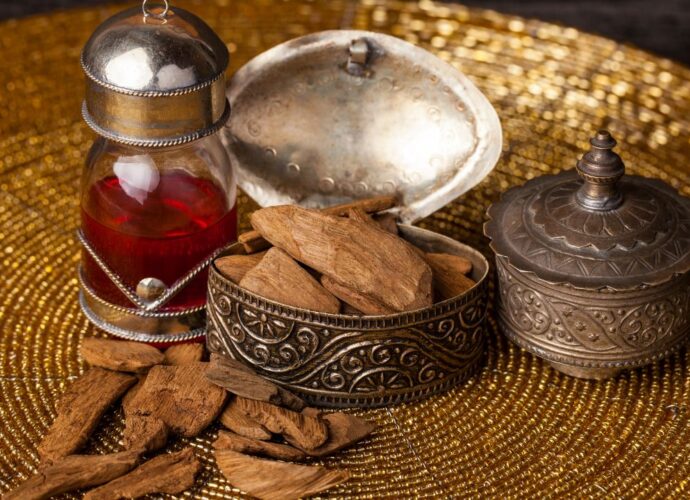 Jak pachnie drzewo agarowe? Olejek i żywica