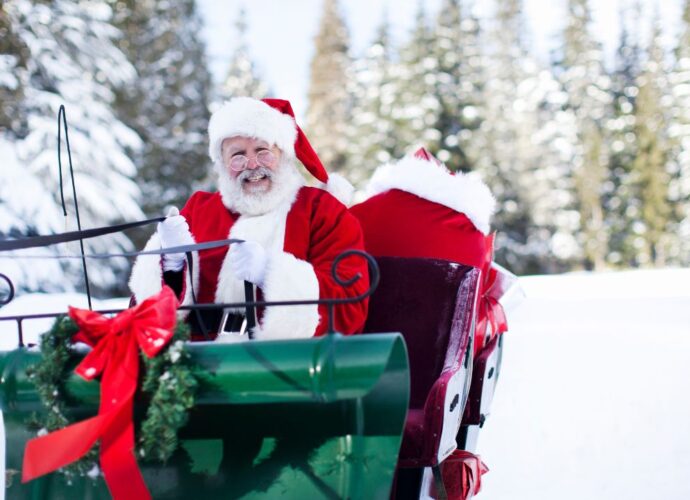 Święty Mikołaj w saniach