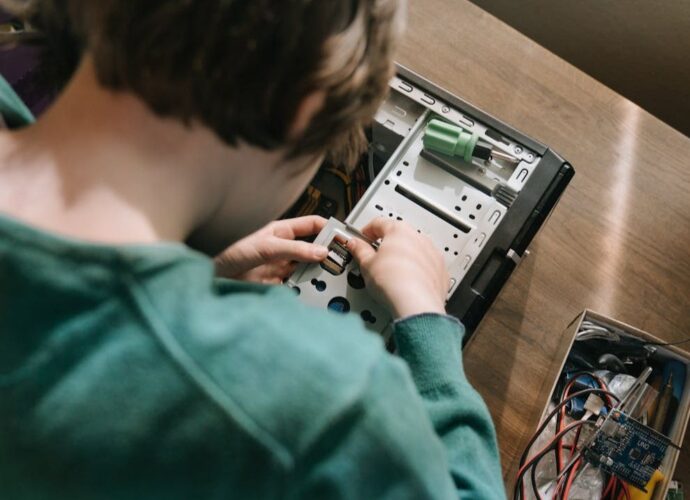 Składanie własnego komputera