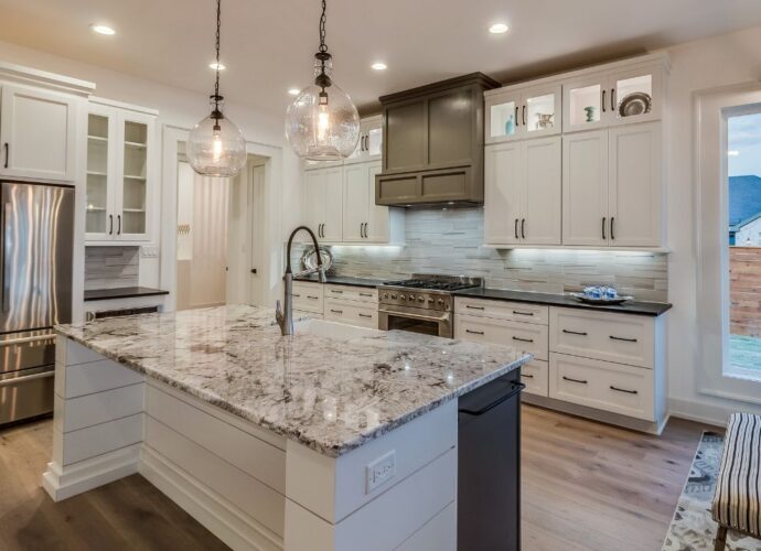 Granitowe blaty w nowoczesnej kuchni