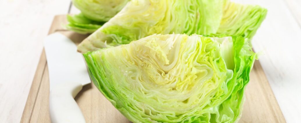 Kroić czy rwać? Krojenie sałaty lodowej od dawna wzbudza wiele wątpliwości