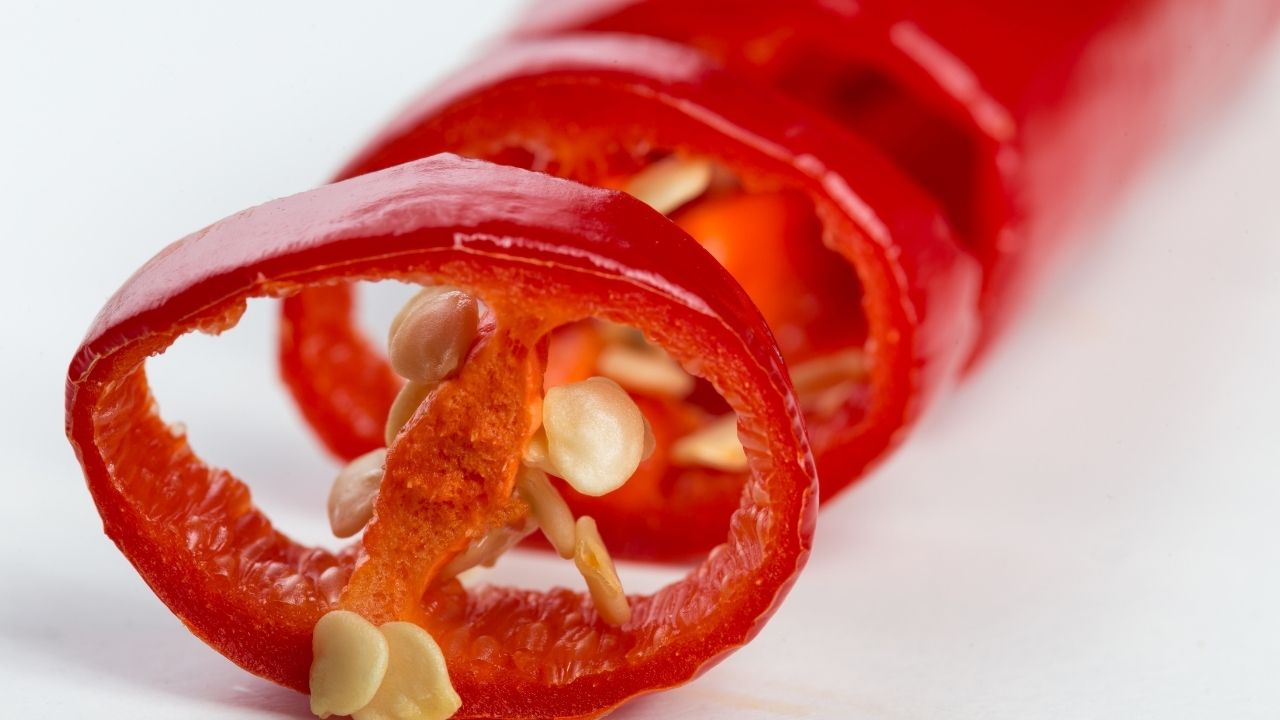 Papryczka chili pokrojona w plasterki