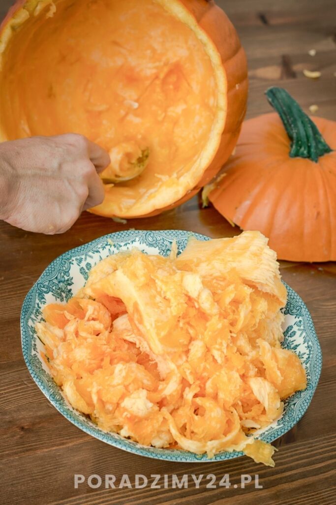 Gdzie wyrzucać resztki dyni? Na pewnie nie do lasu