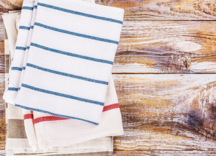 Ścierki kuchenne. Gotowanie pomaga zachować je w czystości