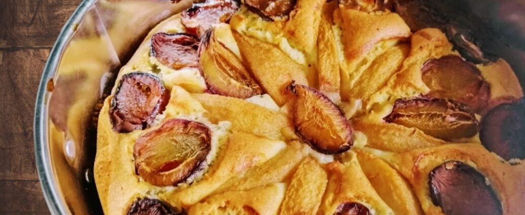 Ciasto ze śliwkami w tortownicy bez papieru do pieczenia