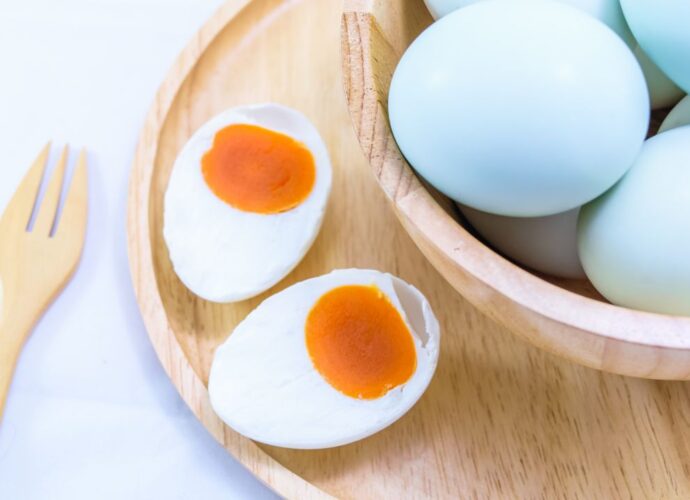 Jajka kacze ugotowane na twardo