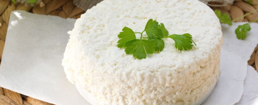 Twaróg, czyli biały ser. Jak przechowywać twaróg?