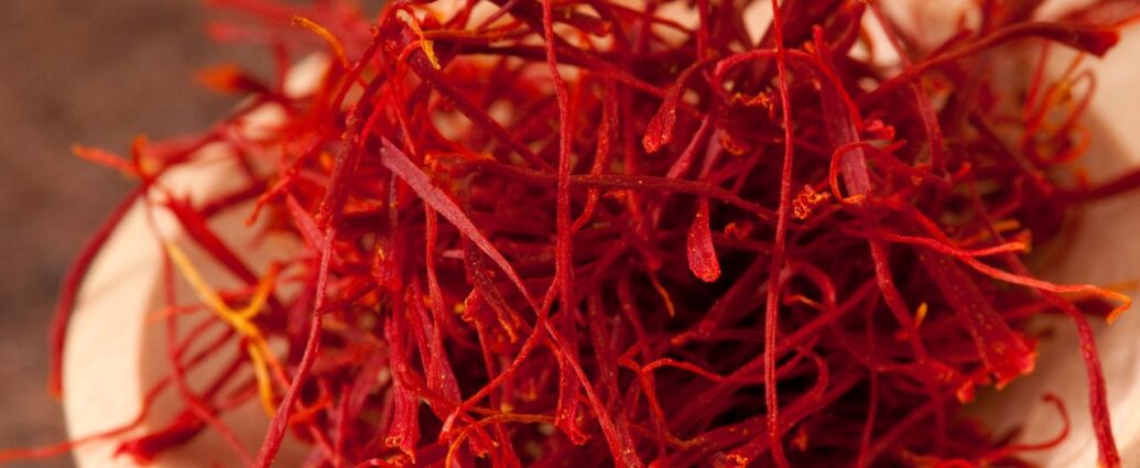 Pręciki szafranu, czyli najdroższej przyprawy świata