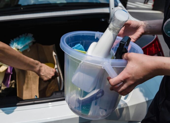 Jakie są zalety korzystania z usług zewnętrznych firm sprzątających? Sprawdź!