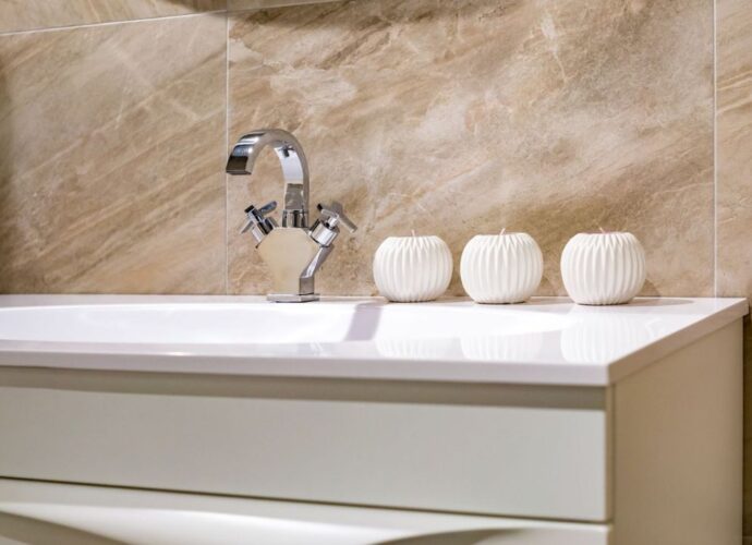 Minimalistyczna łazienka