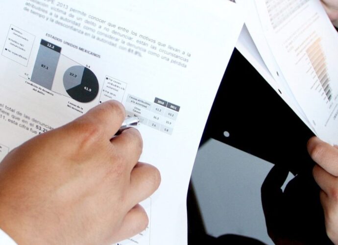 Prawnik to specjalista, który zna prawo nie tylko z książek, ale potrafi zastosować je w praktyce