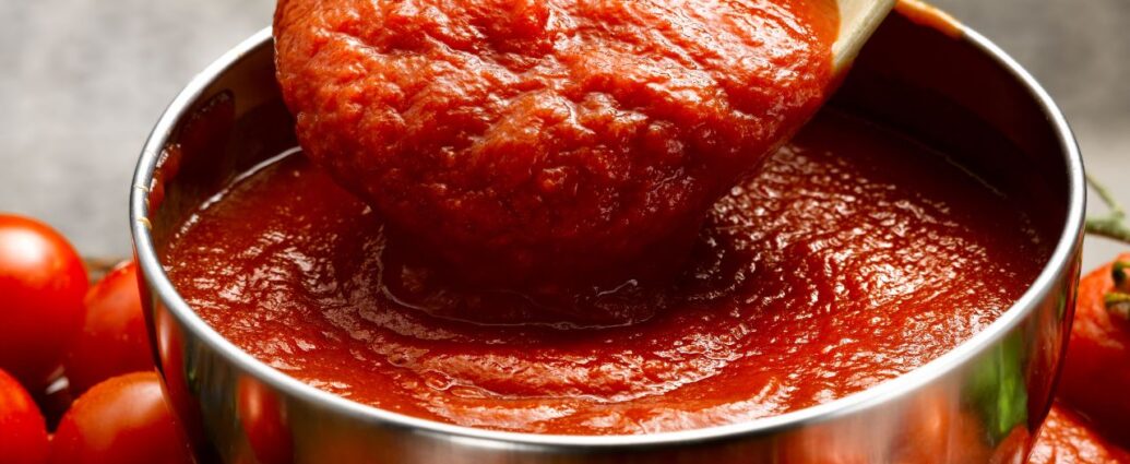 Domowe sposoby na gęsty sos pomidorowy – to działa!