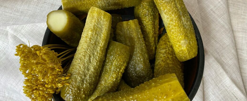 Kiedy kisić ogórki małosolne?