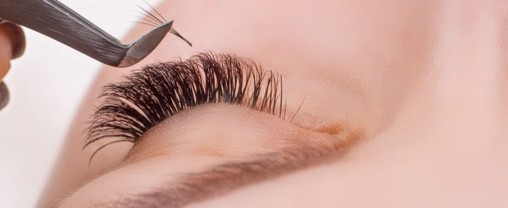 Zabieg zagęszczania rzęs z użyciem kleju