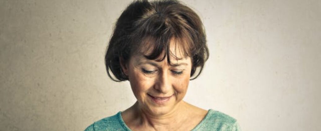 Przerzedzone włosy to problem, z którym boryka się wiele osób