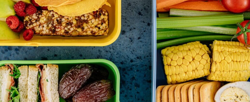 Dieta pudełkowa - posiłki w pojemnikach. Kanapki, warzywa, zdrowa przekąska