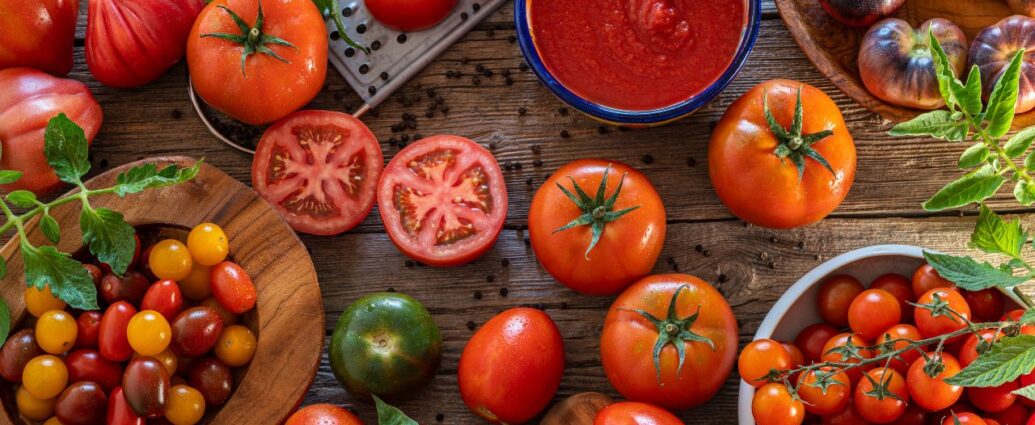 To warzywo skrywa potężny antyoksydant. Sprawdź, dlaczego warto jeść pomidory