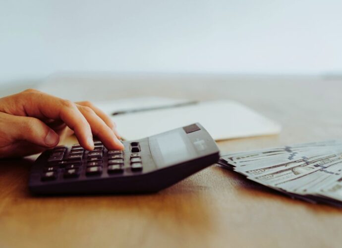 Dla wielu przedsiębiorców formalności związane z finansami są czasochłonne i stresujące, dlatego wybór odpowiedniego biura rachunkowego może znacząco ułatwić prowadzenie działalności