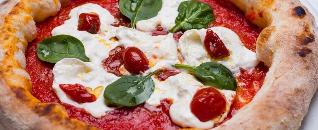 Pizza włoska neapolitańska