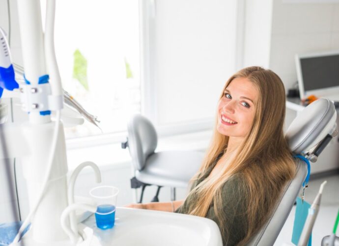 Jakie usługi stomatologiczne otrzymasz w gabinecie stomatologicznym?
